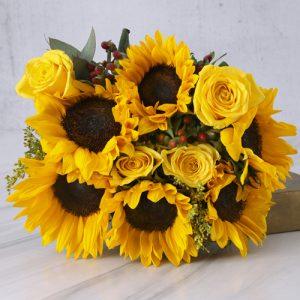 Sunflower yellow rose valentines day george delivery