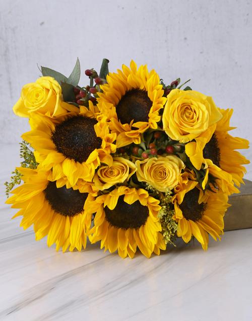 Sunflower yellow rose valentines day george delivery