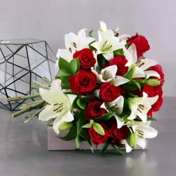 Red Rose & Lilies